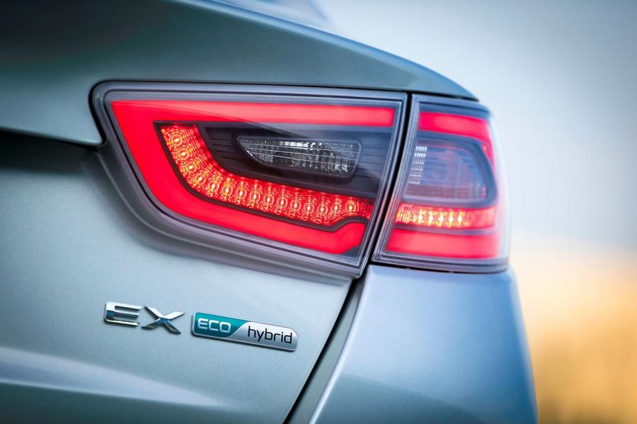  Kia Optima Hybrid 2014 года  (фото 6 из 32)
